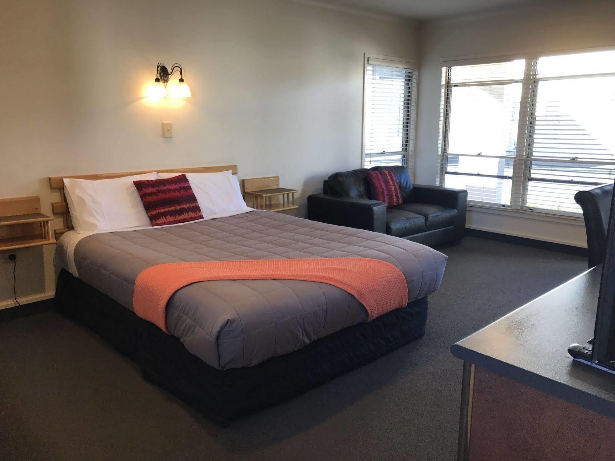 Pacific Harbour Motor Inn Gisborne Exterior photo